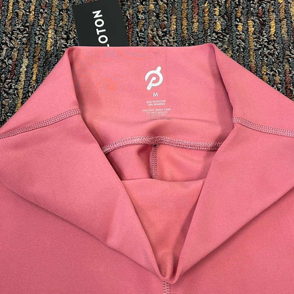 Peloton Solid Flex Leggings, Rose Pink, Size Medium - Picture 4 of 6